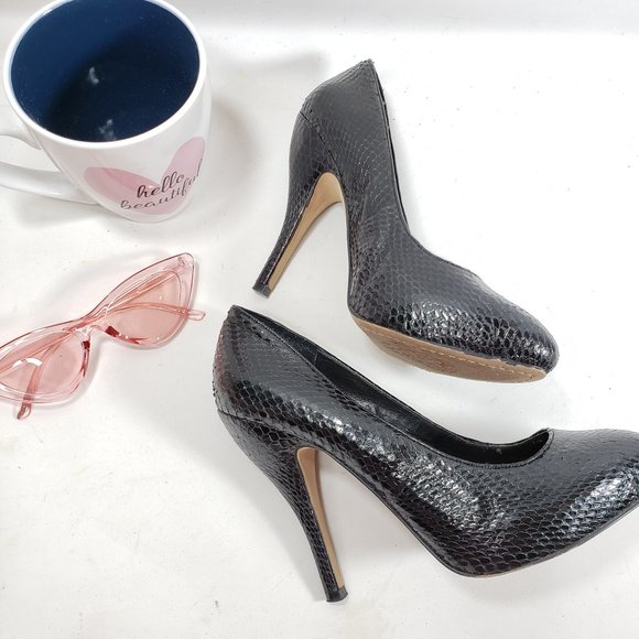 Vince Camuto Textured Platform Leather Heels, 7 - Picture 7 of 13